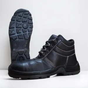 Chaussure de sécurité SB Titan vue de profil